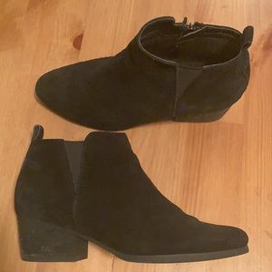 Blondo suede boots
